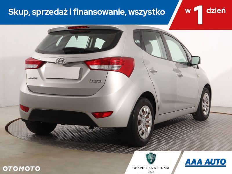 Hyundai ix20 - 7