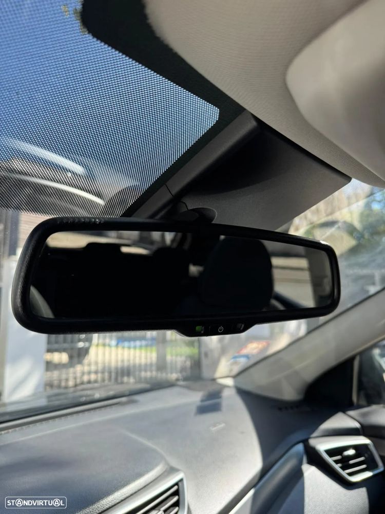 Nissan Qashqai 1.2 DIG-T N-Connecta RS+PS 18 - 17