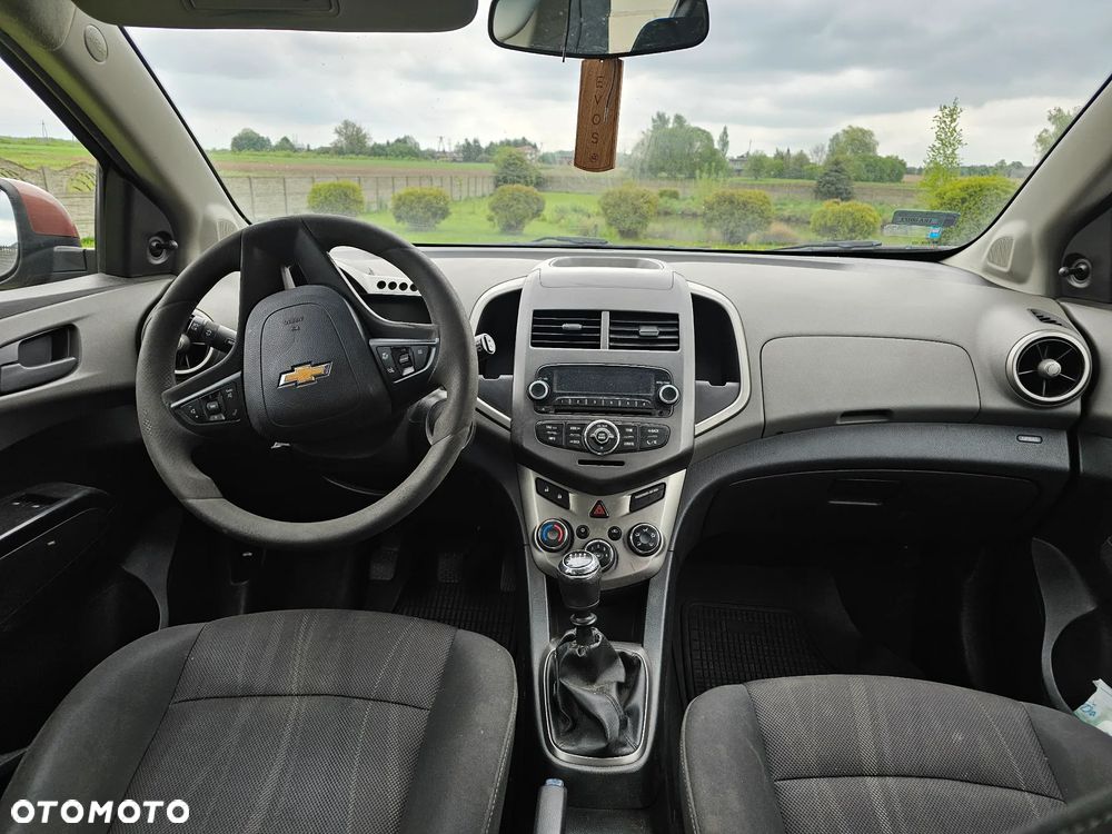 Chevrolet Aveo 1.2 LS - 4