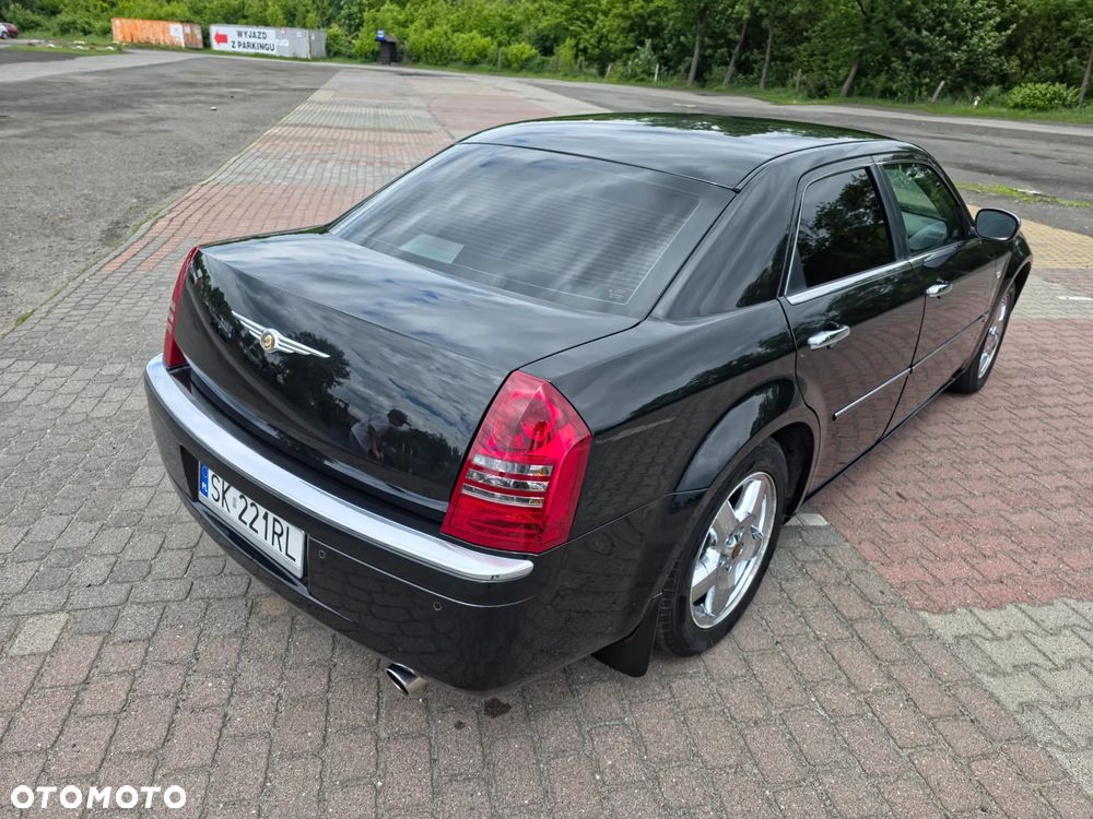 Chrysler 300C - 12