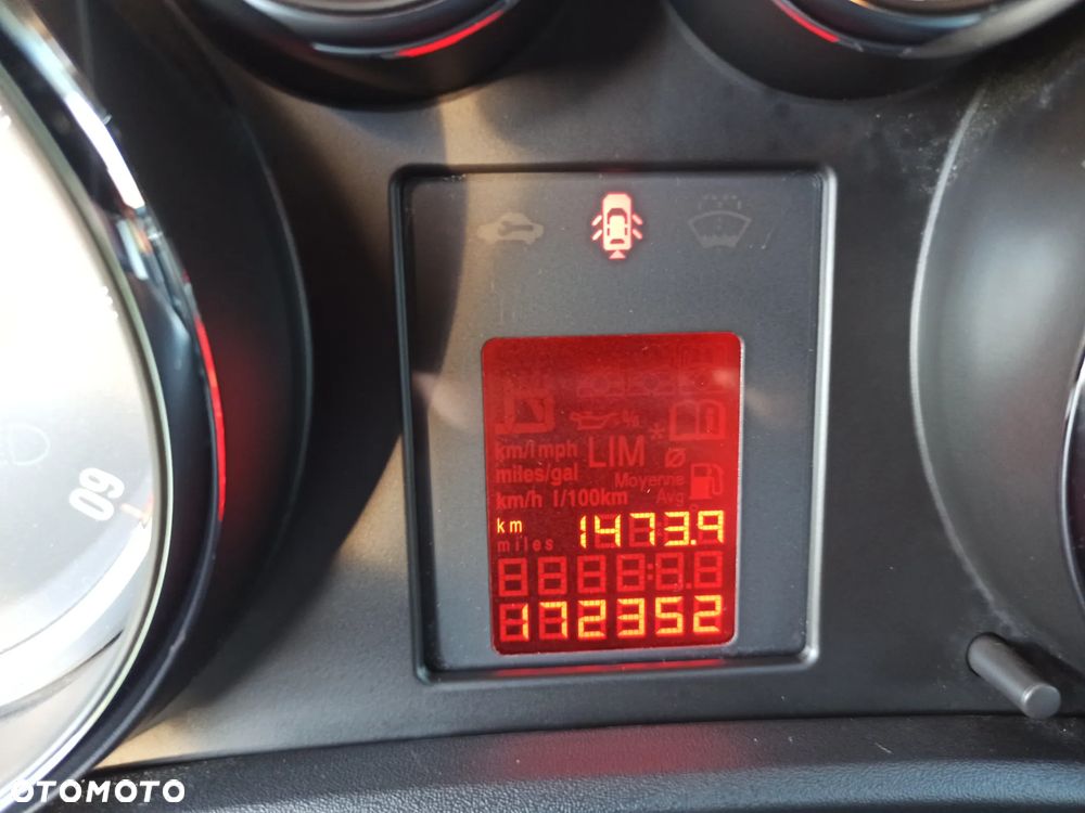 Opel Astra 2.0 CDTI DPF Sport - 26