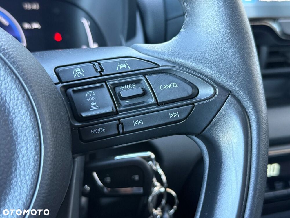 Toyota Yaris Hybrid 1.5 Style - 25