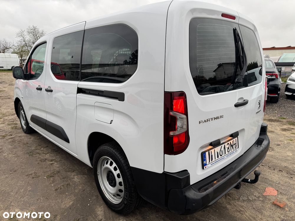 Peugeot Partner L2 S&S Pro EAT8 (bryg.) - 22