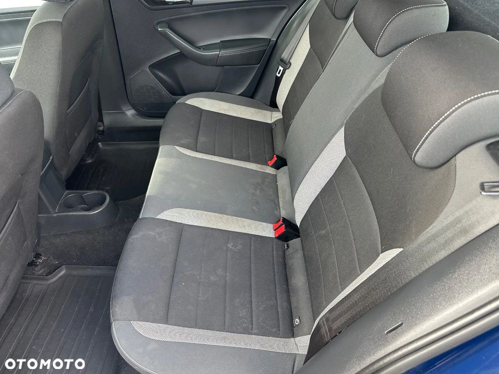 Skoda RAPID 1.6 TDI DPF Active - 22