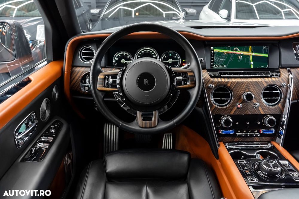 Rolls-Royce Cullinan Standard - 11