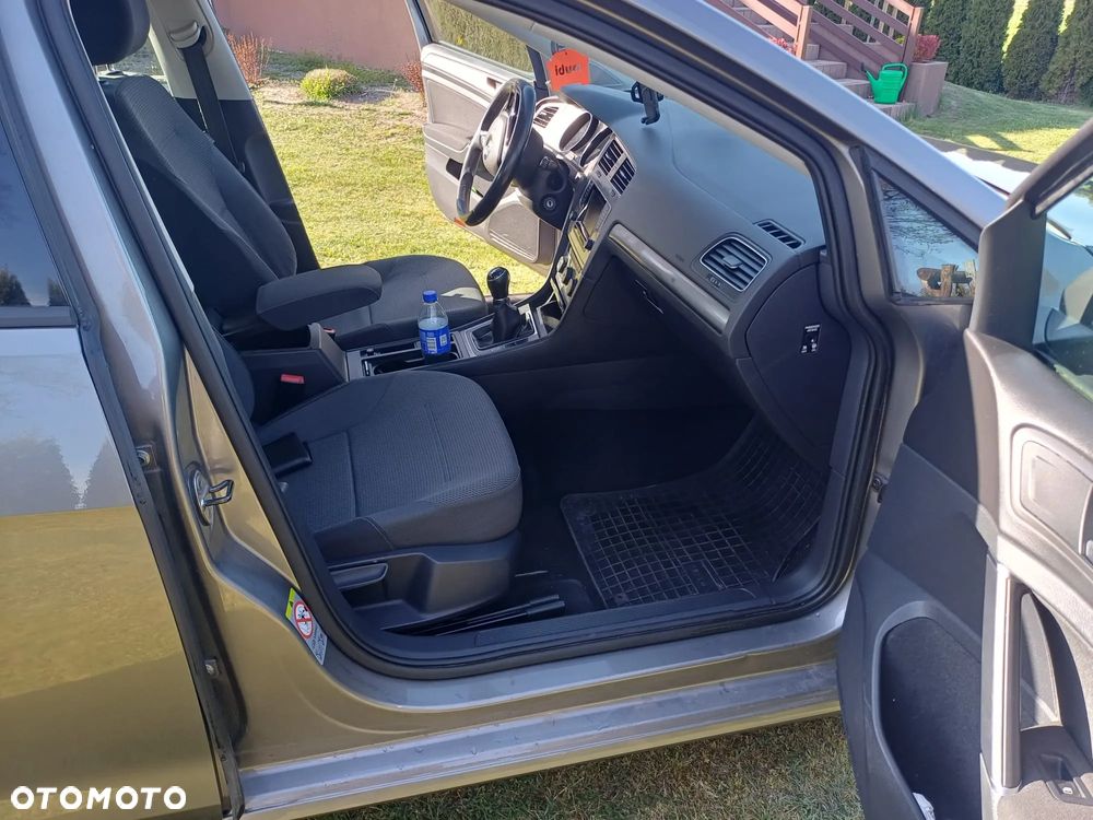 Volkswagen Golf 1.6 TDI BlueMotion Technology Comfortline - 12