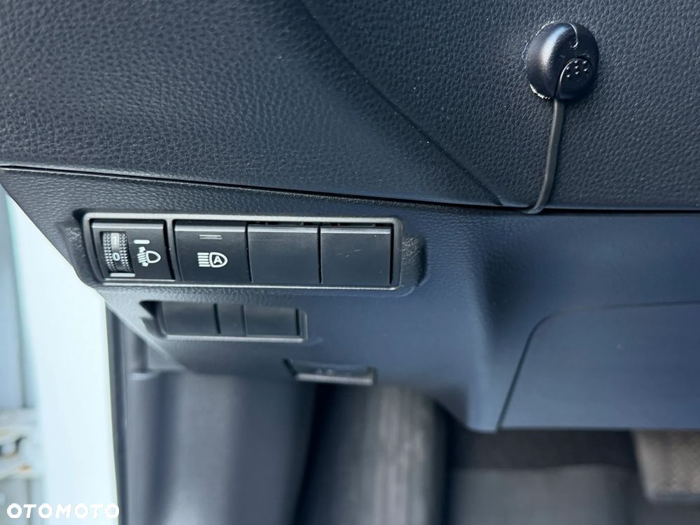 Toyota Corolla Cross 2.0 Hybrid Comfort - 30