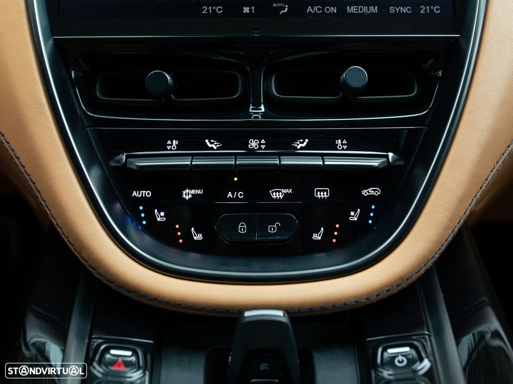 Aston Martin DBX Standard - 36