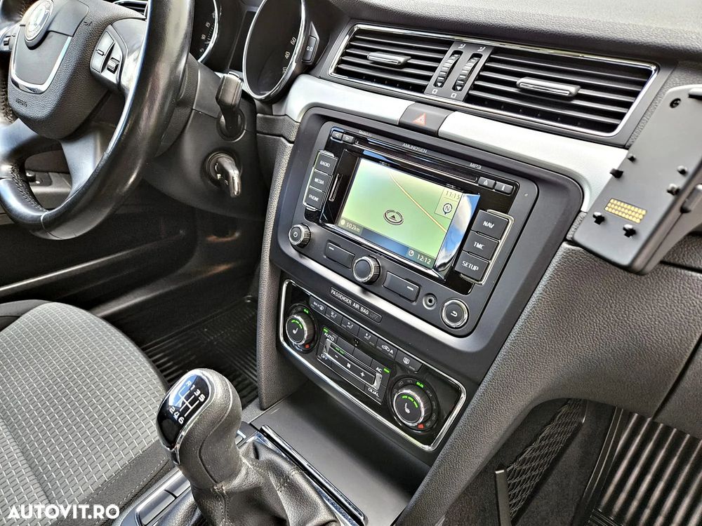 Skoda Superb 2.0 TDI Elegance - 19