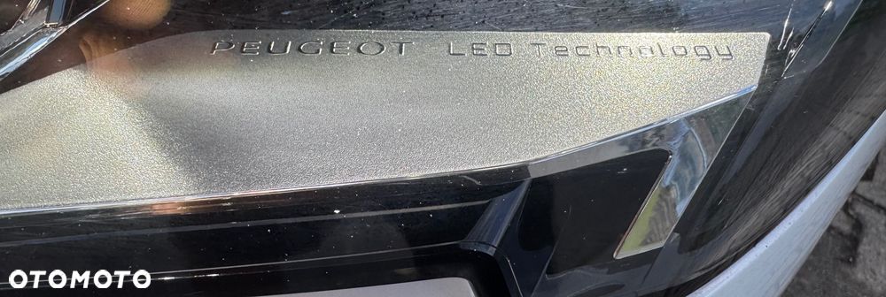 Peugeot 3008 BlueHDi 130 Stop & Start EAT8 Allure - 24