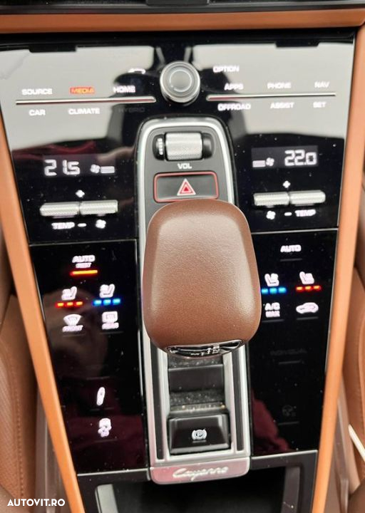 Porsche Cayenne - 21