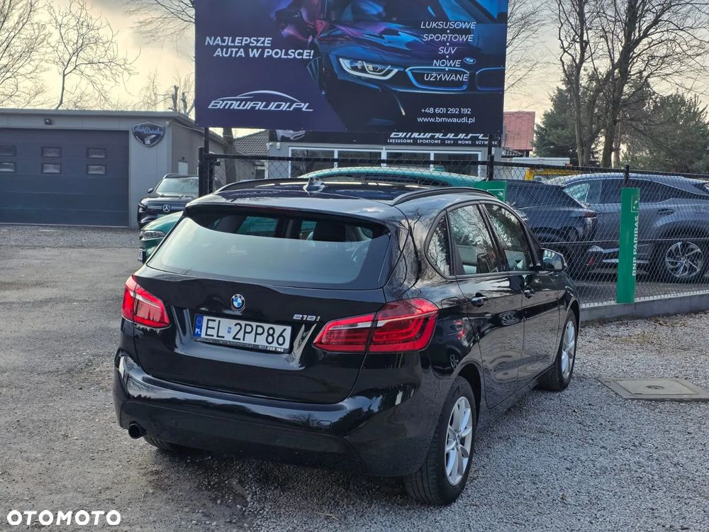BMW Seria 2 218i - 11