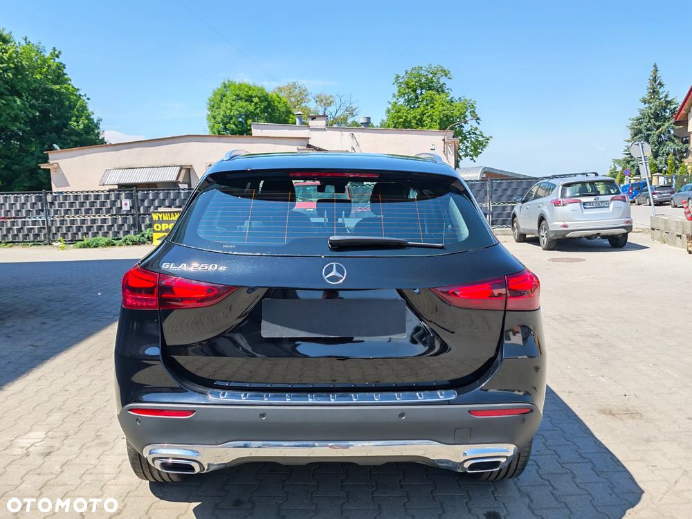 Mercedes-Benz GLA 250 e 8G-DCT Edition Plug-in-Hybrid - 8