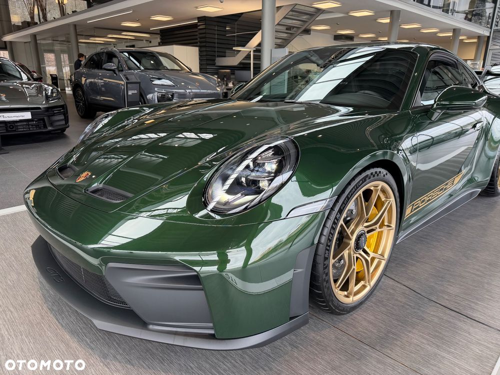 Porsche 911 GT3 - 12