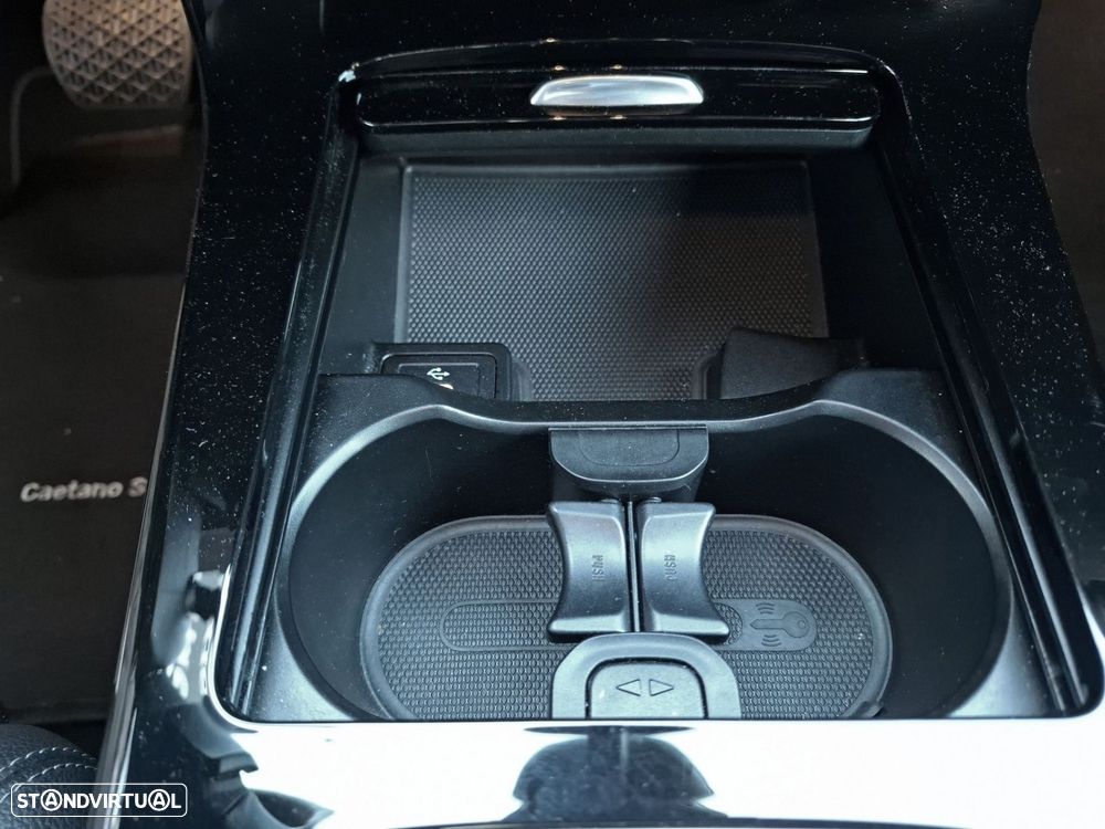 Mercedes-Benz A 250 e - 22