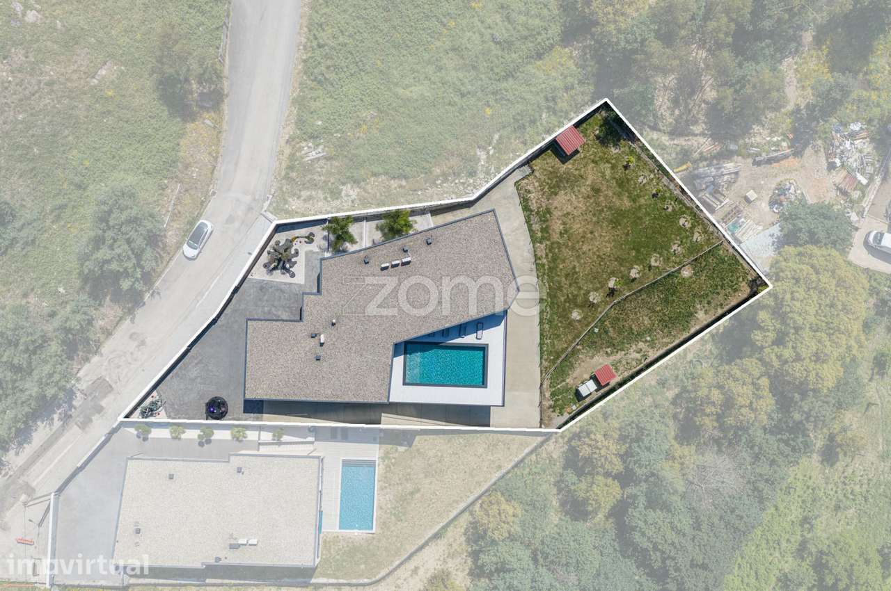 Moradia T3 de luxo com piscina aquecida entre Braga e Guimarães - Grande imagem: 2/56