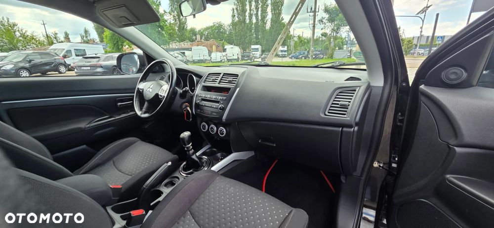 Mitsubishi ASX 1.8 DI-D 2WD Instyle - 33