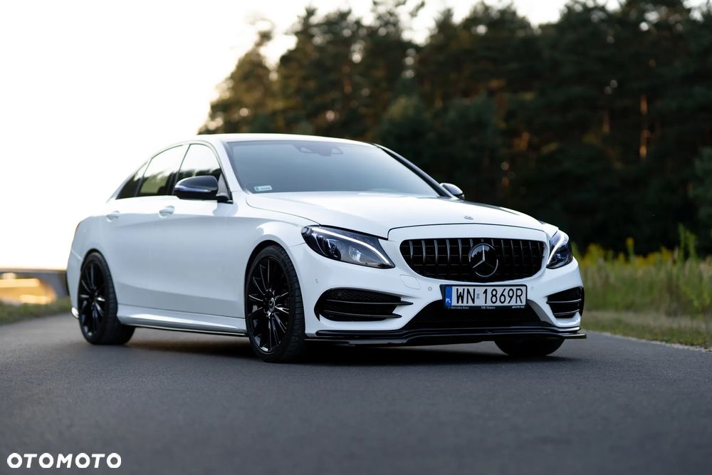 Mercedes-Benz Klasa C 400 4-Matic 7G-TRONIC - 28