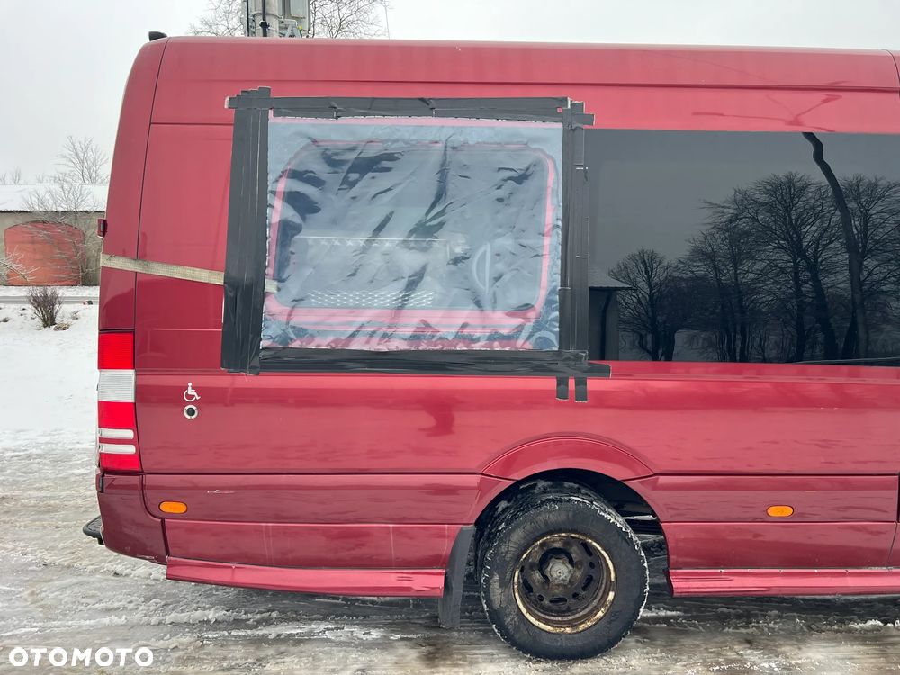 Mercedes-Benz Sprinter - 10