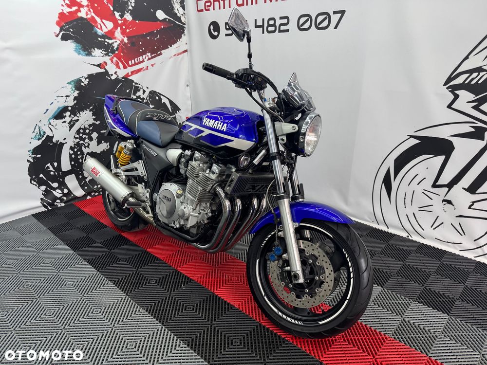 Yamaha XJR - 3