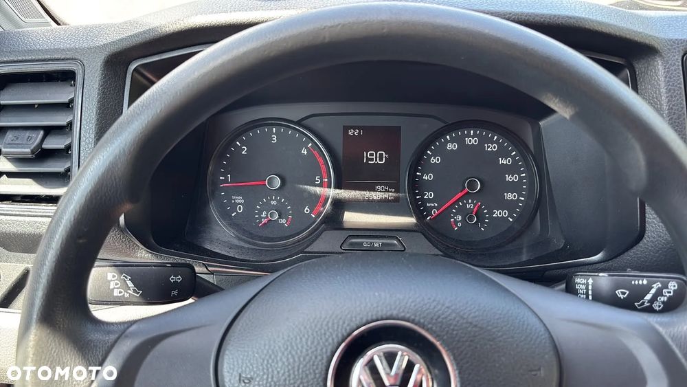 Volkswagen Crafter - 11