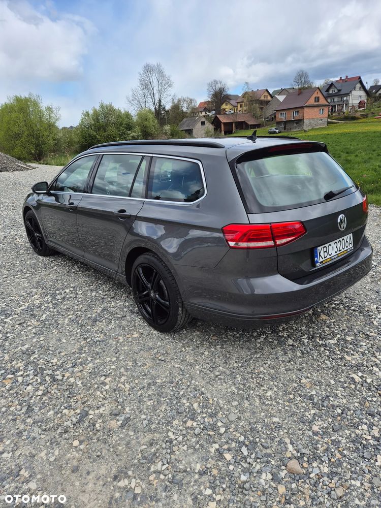 Volkswagen Passat 2.0 TDI (BlueMotion Technology) Comfortline - 4
