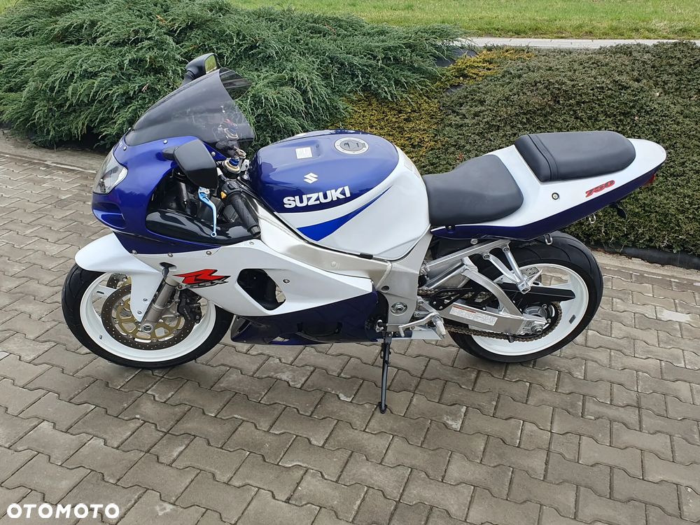 Suzuki GSX-R - 7