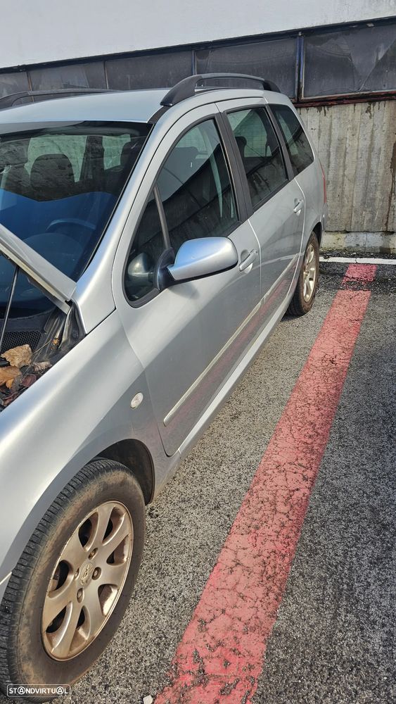 Peugeot 307 Break ver-1-4-hdi-xs - 9