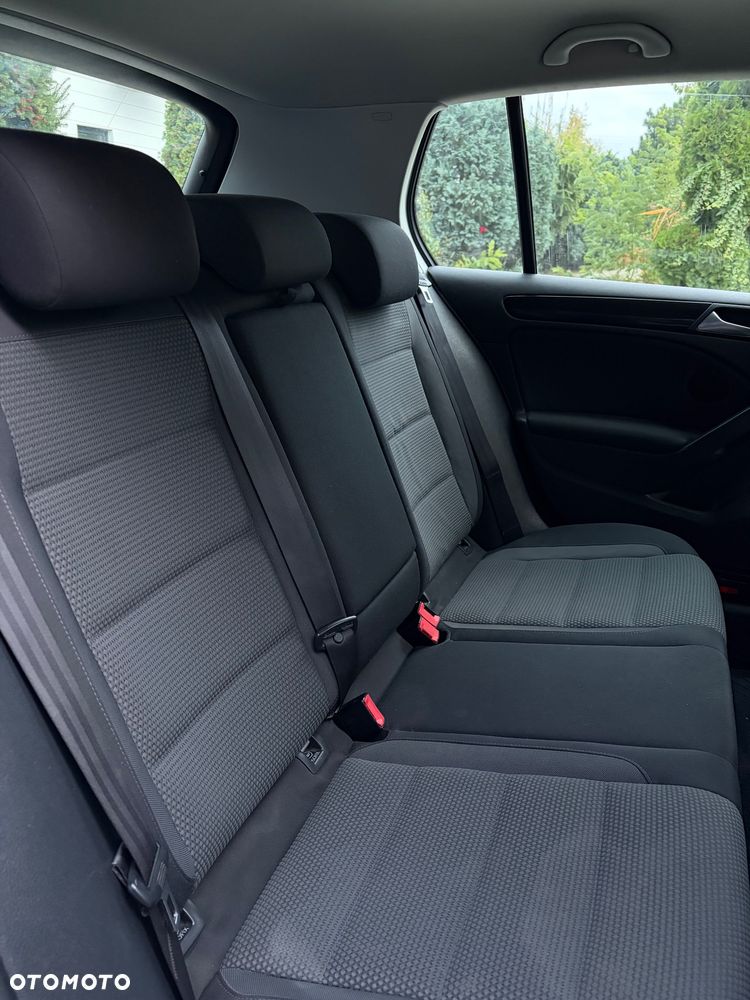 Volkswagen Golf - 11