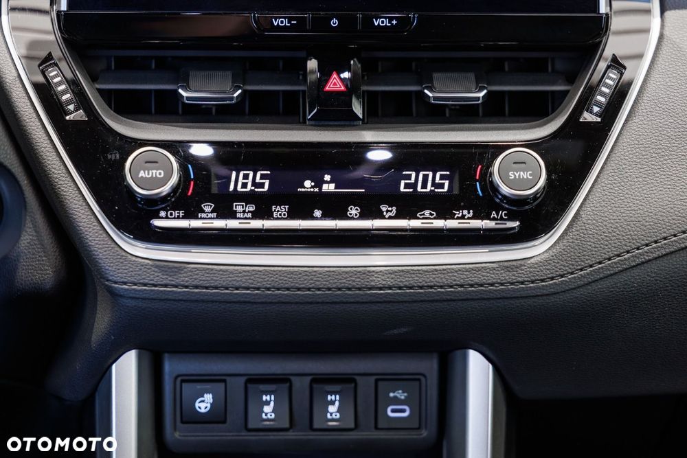 Toyota Corolla Cross - 26