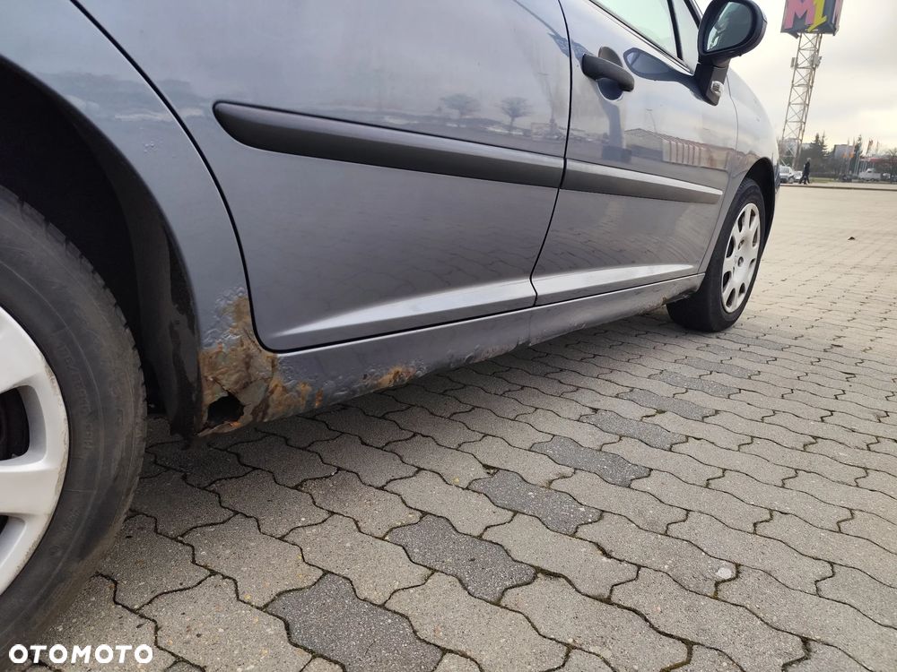 Peugeot 207 1.4 16V Presence - 7