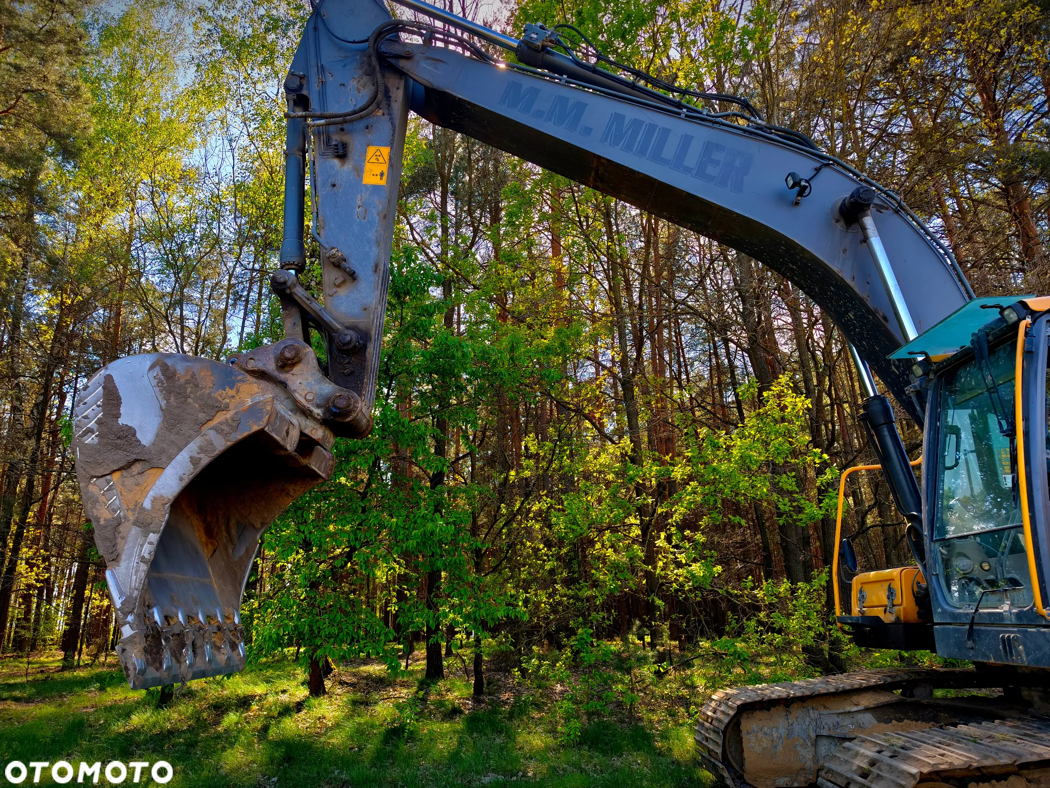 Volvo EC 250DL - 12