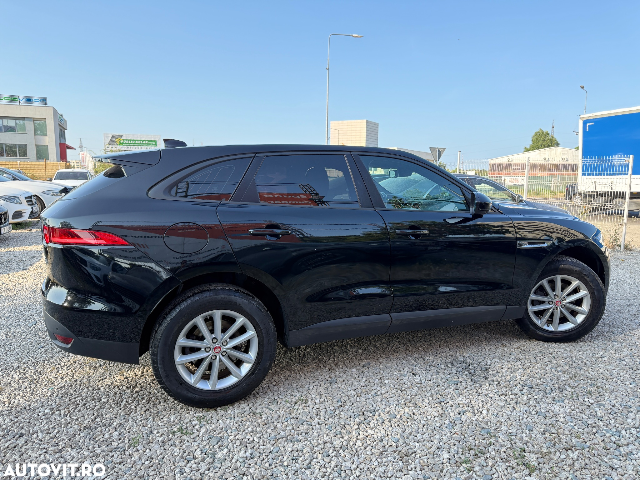 Jaguar F-Pace 20d AWD Aut. Prestige - 29