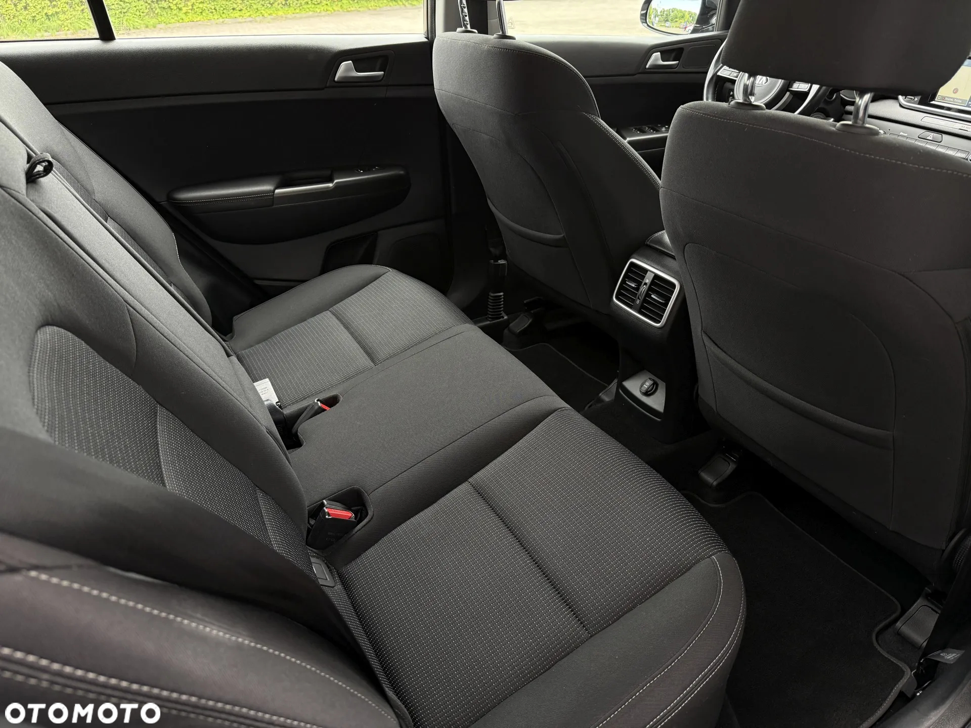Kia Sportage 1.6 GDI L Business Line 2WD - 34