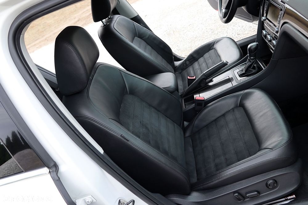 Volkswagen Passat 2.0 TDI DSG Highline - 25