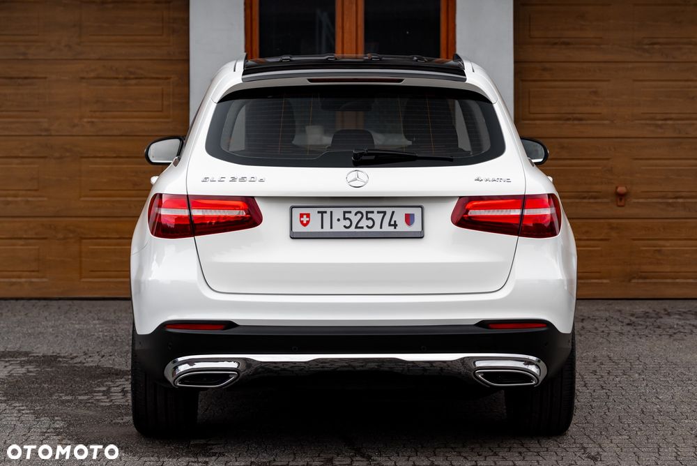 Mercedes-Benz GLC 250 d 4Matic 9G-TRONIC AMG Line - 8