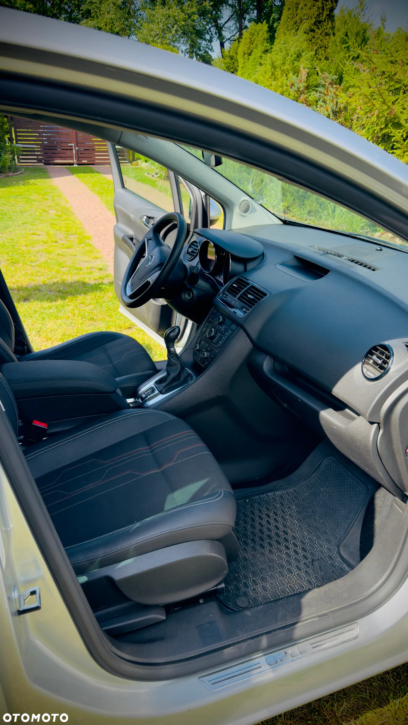 Opel Meriva - 12