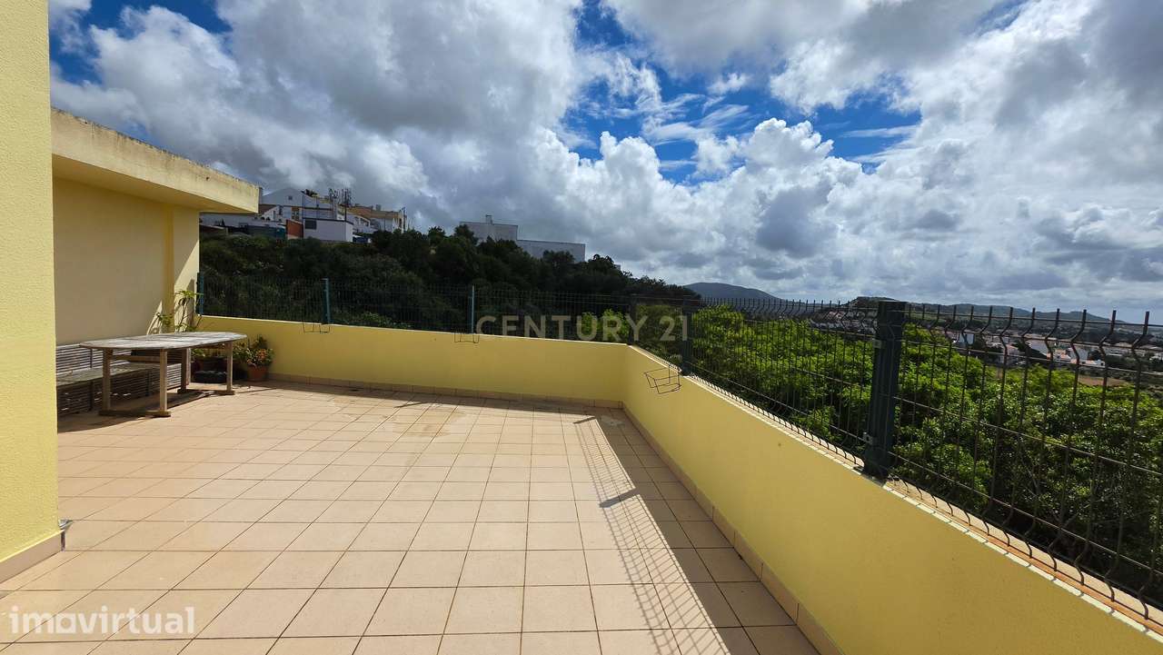Apartamento Duplex T5 no centro de Palmela - Grande imagem: 3/44