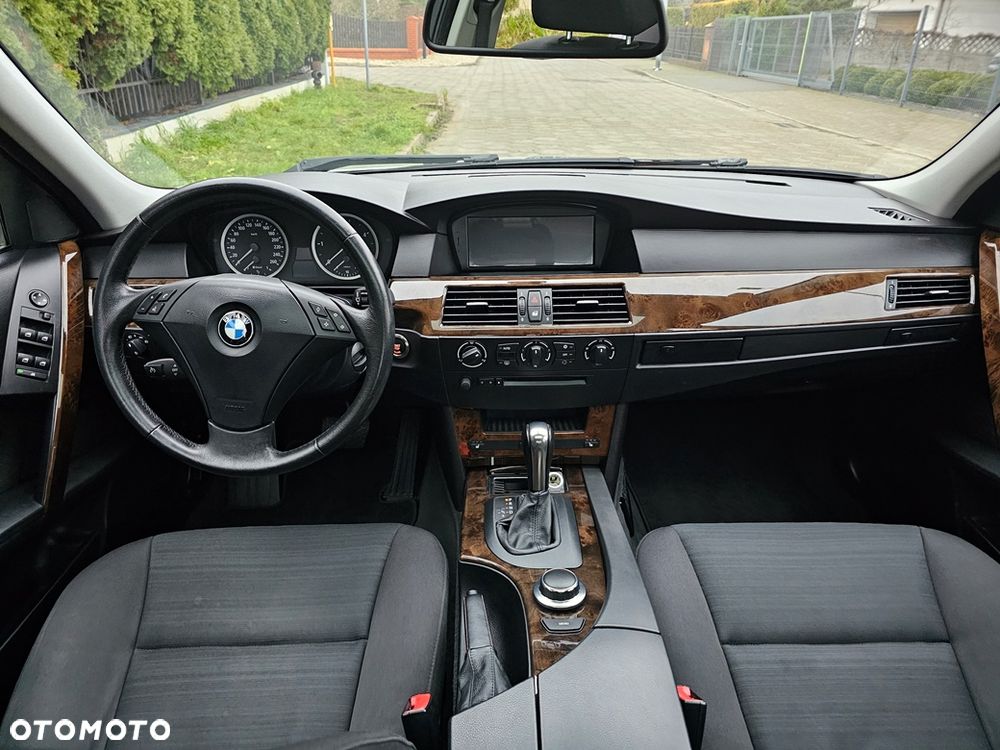 BMW Seria 5 520d Edition Fleet Sport - 23