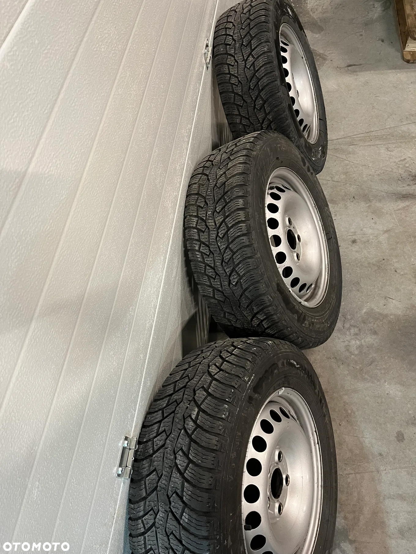 OPONY NOKIAN TYRES 215/65R16C HAKKAPELITTA CR3 (CAŁOROCZNE ) - 2