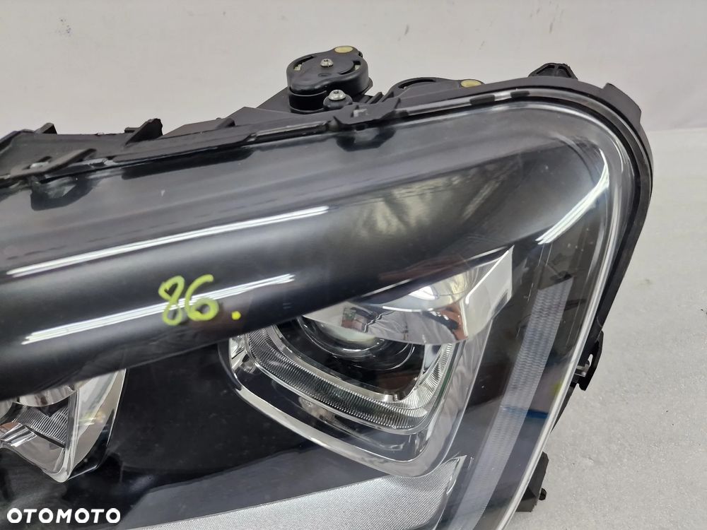 VW AMAROK I LIFT 2H3 16- LEWA LAMPA PRZEDNIA PRZÓD  XENON , NR 2H3941031B , NR AUKCJI LA86 - 2