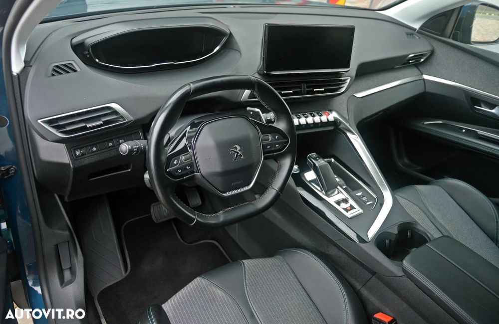 Peugeot 3008 225 e-EAT8 Allure - 26