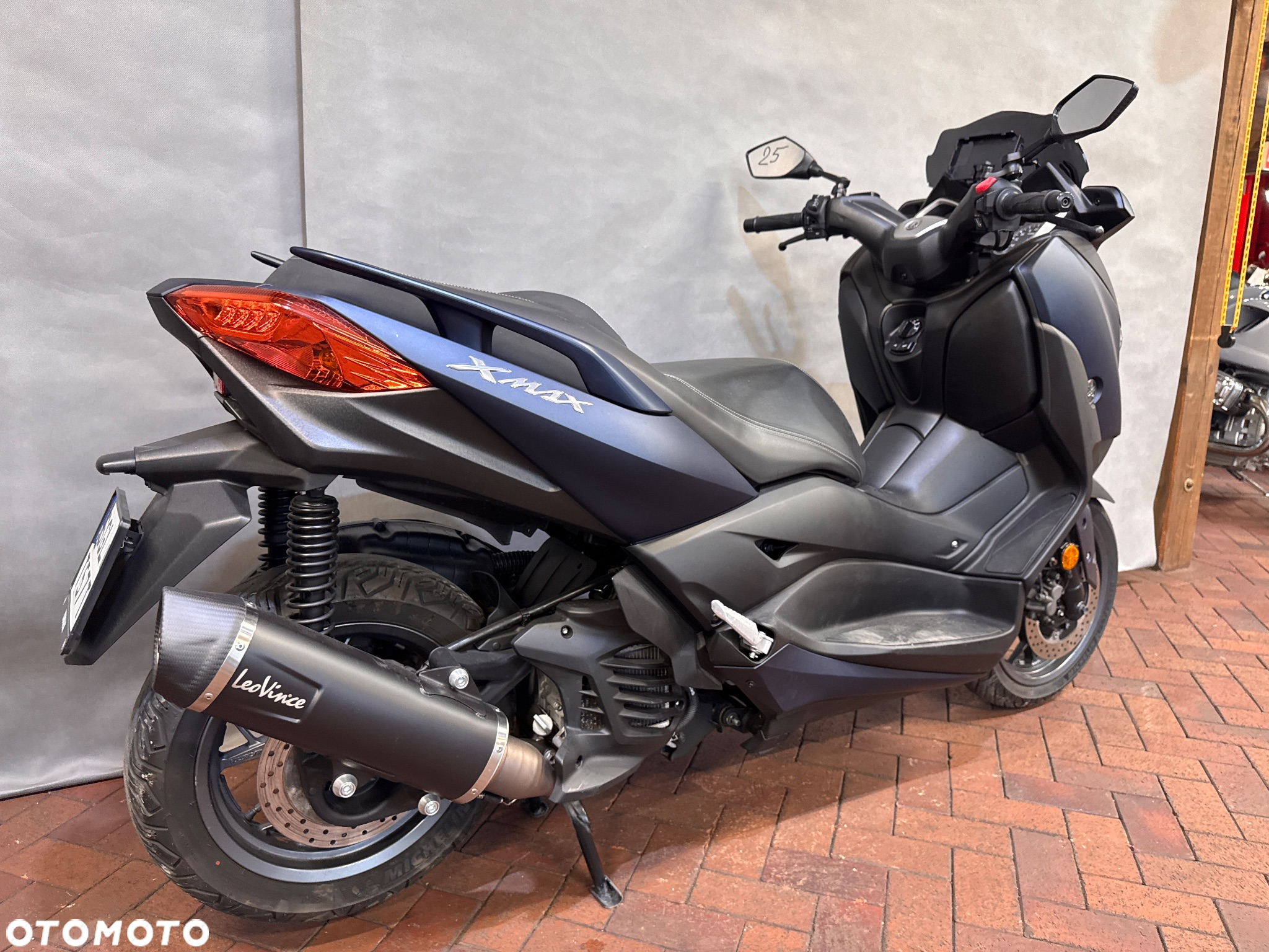 Yamaha X-max - 7