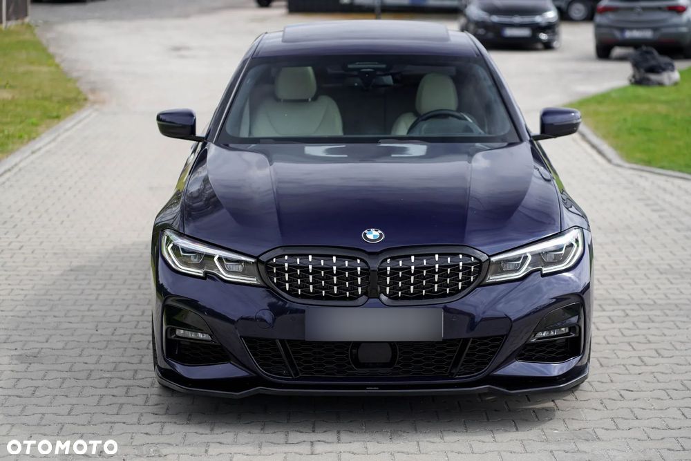 BMW Seria 3 330d xDrive mHEV M Sport - 4