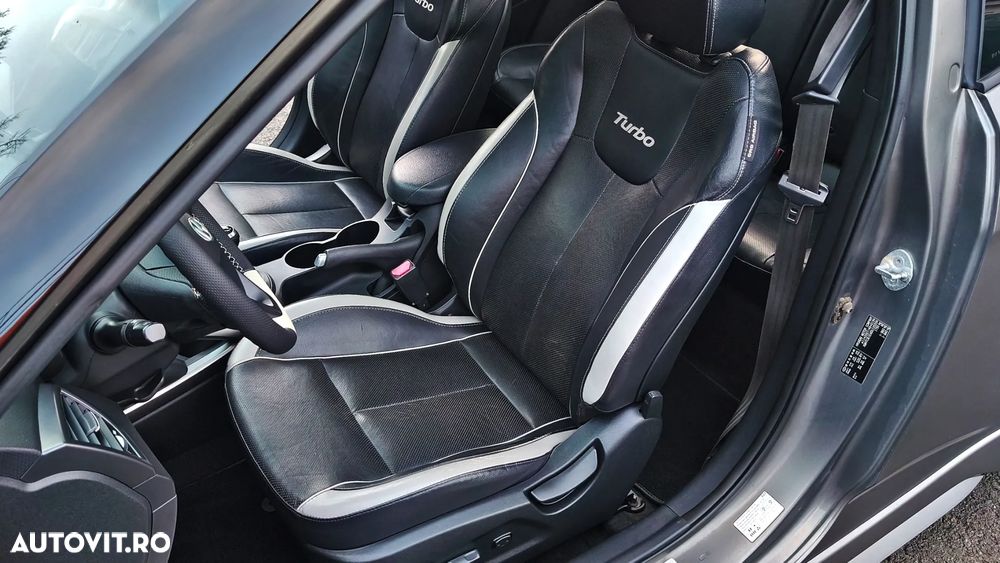 Hyundai Veloster 1.6 Turbo Matt Finish - 13