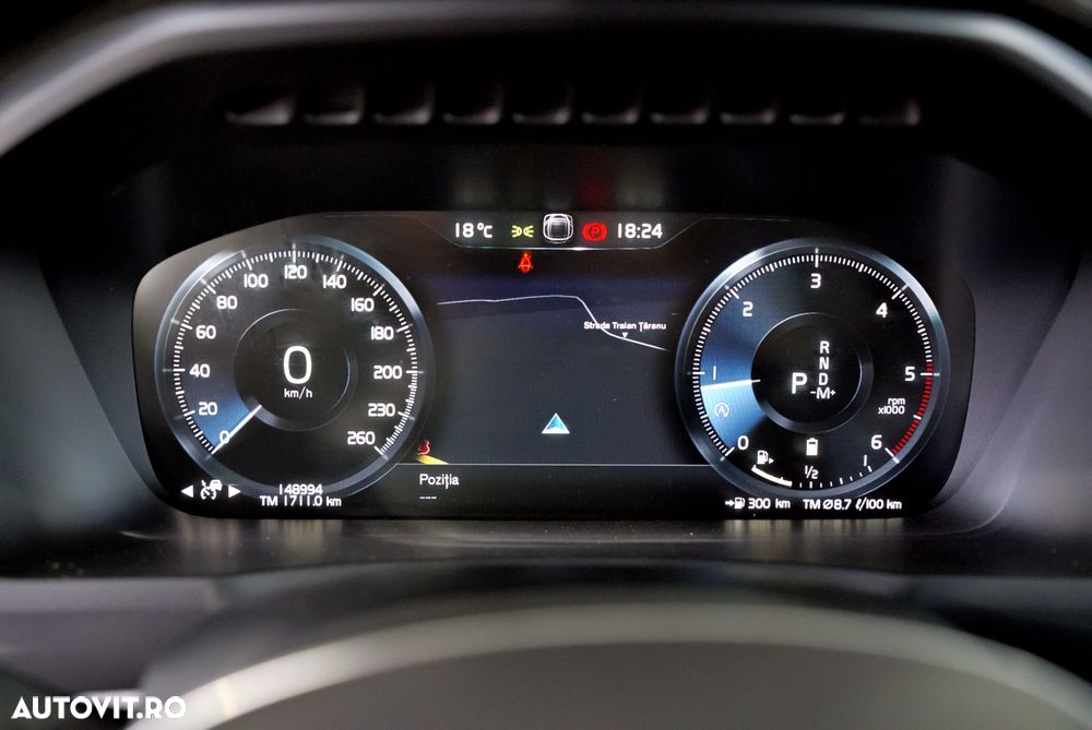 Volvo XC 90 B5 D AWD Geartronic Momentum Pro - 19