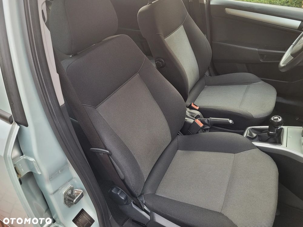 Opel Astra 1.6 Edition 111 Jahre - 21