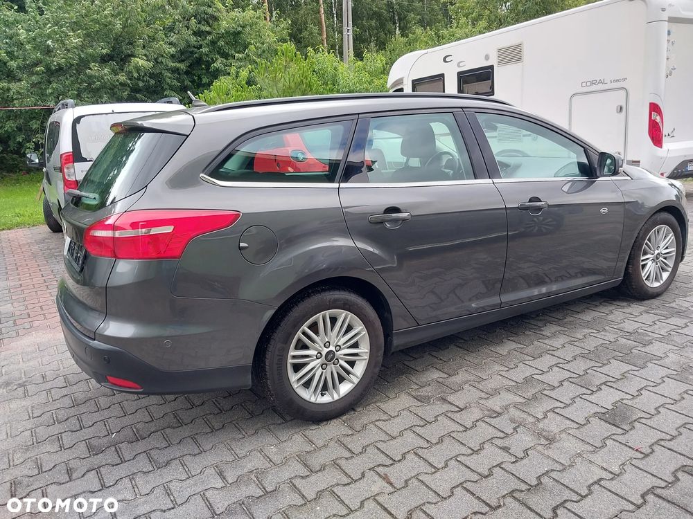 Ford Focus 1.5 TDCi DPF Start-Stopp-System ST-Line - 17