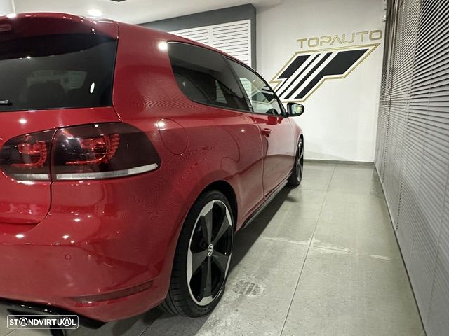 VW Golf 2.0 GTI DSG adidas - 15