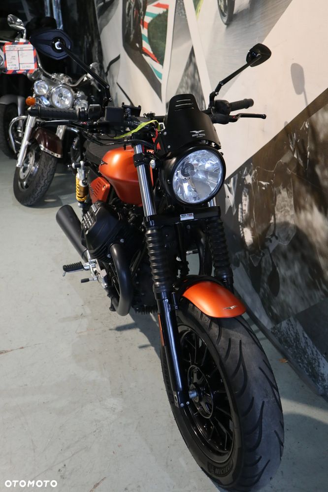 Moto Guzzi V9 - 16